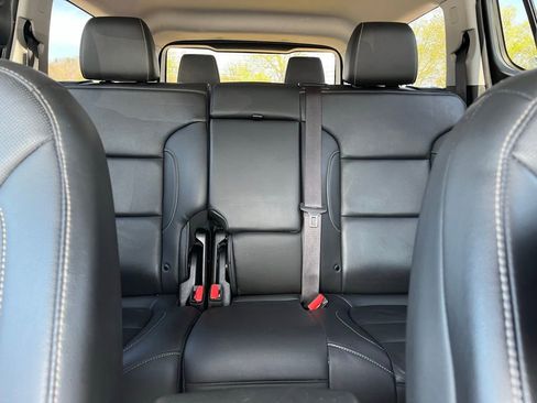 Used 2023 GMC Acadia SLT AWD/4WD image 23