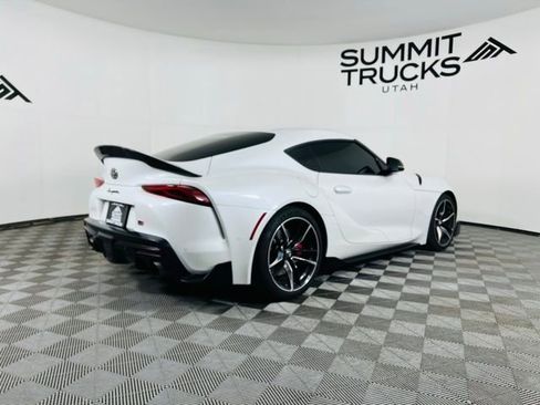 Used 2021 Toyota Supra Premium w/ Driver Assist Package image 4