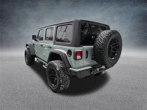 Used 2024 Jeep Wrangler Willys image 6