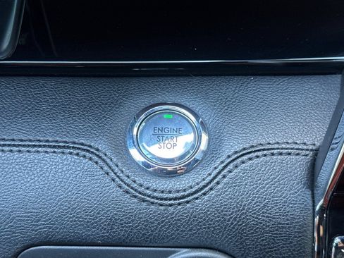Certified 2021 Lincoln Navigator Reserve AWD/4WD image 23