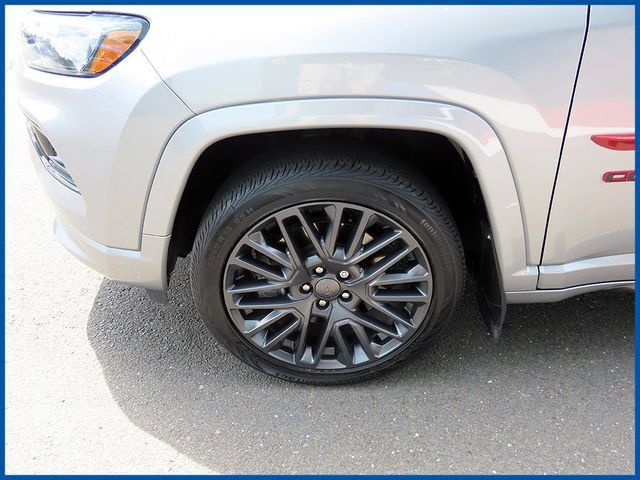 Used 2023 Jeep Compass Limited AWD/4WD image 4