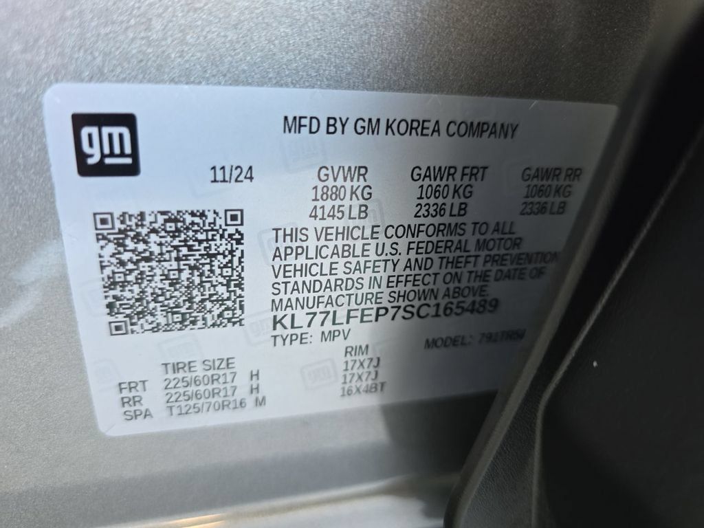 Used 2025 Chevrolet Trax LS FWD image 34