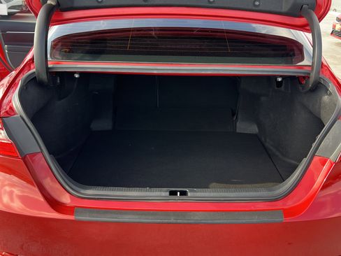 Used 2022 Toyota Camry SE w/ Carpet Mat Package (TMS) image 22