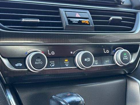 Used 2019 Honda Accord Sport image 19