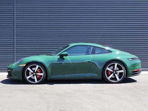 Used 2024 Porsche 911 Carrera S RWD image 2