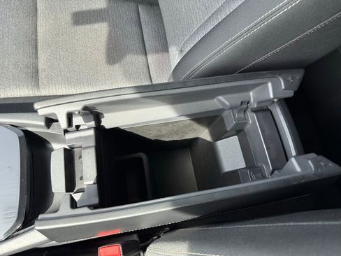 Used 2023 Nissan Rogue SV image 17