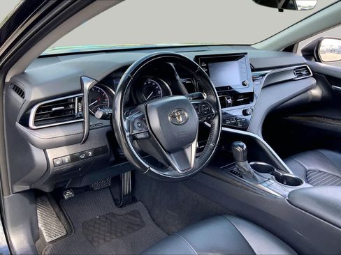 Used 2023 Toyota Camry SE FWD image 17