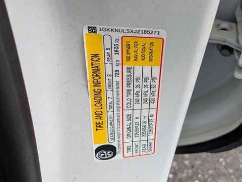 Used 2018 GMC Acadia SLT image 21