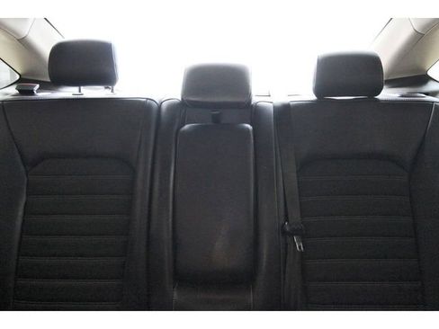Used 2018 Ford Fusion SE w/ Equipment Group 201A FWD image 13