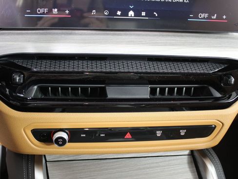 New 2026 BMW X3 xDrive30 w/ M Sport Package image 23