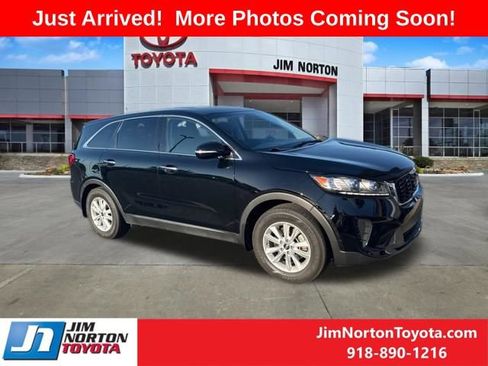 Used 2019 Kia Sorento FWD image 1