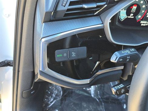 Used 2022 Audi Q3 2.0T Premium Plus w/ Premium Plus Package image 29