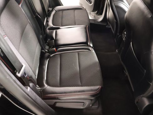 Used 2025 Ford Escape ST-Line FWD image 13