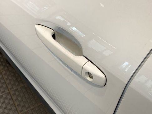 Used 2023 Subaru Outback Limited image 10