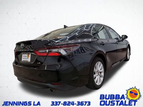 Used 2024 Toyota Camry LE image 5