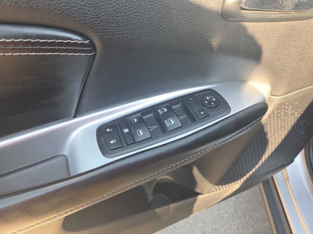 Used 2013 Dodge Journey Crew w/ Flexible Seating Group AWD/4WD image 16