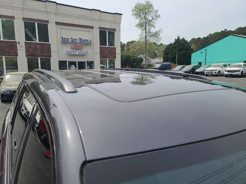 Used 2023 Jeep Grand Cherokee L Laredo image 13