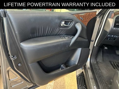 Used 2020 Nissan Armada Platinum w/ Captain's Chairs Package RWD image 7