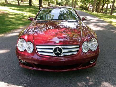Used 2007 Mercedes-Benz SL 550 w/ Premium Pkg I image 2
