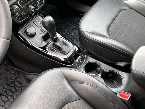 Used 2021 Jeep Compass Latitude image 17