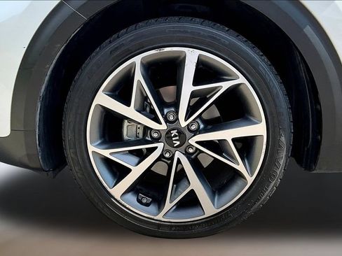 Used 2020 Kia Niro Touring FWD image 33