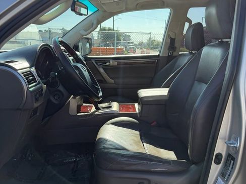 Used 2010 Lexus GX 460 image 23