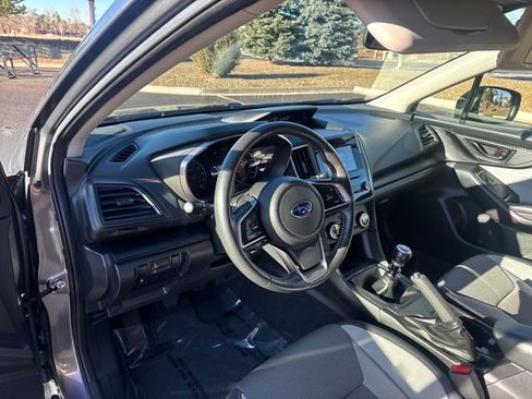 Used 2023 Subaru Crosstrek 2.0i Premium image 12