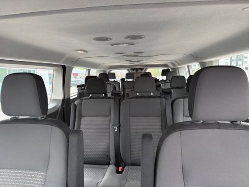 Used 2023 Ford Transit 350 XLT image 12