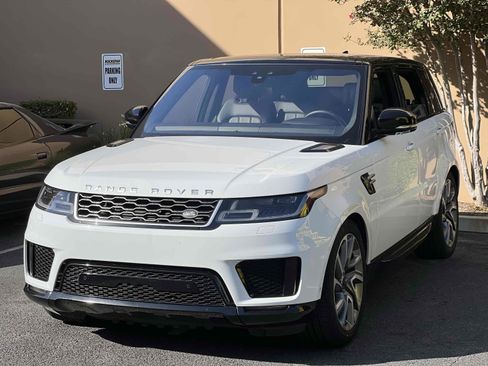Used 2019 Land Rover Range Rover Sport HSE AWD/4WD image 10