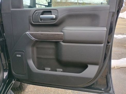 Used 2021 Chevrolet Silverado 2500 LTZ w/ LTZ Plus Package image 13