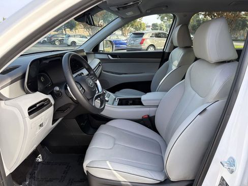 Used 2023 Hyundai Palisade SEL image 25