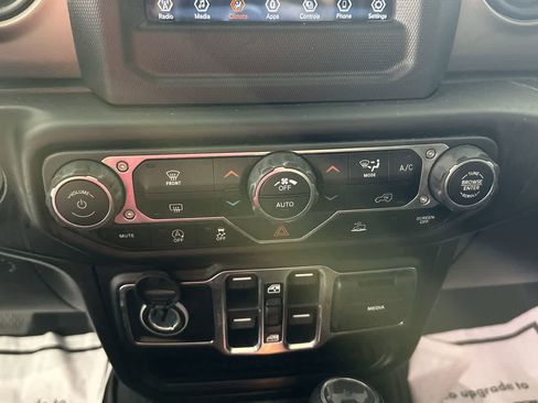 Used 2021 Jeep Wrangler Unlimited Sport image 18