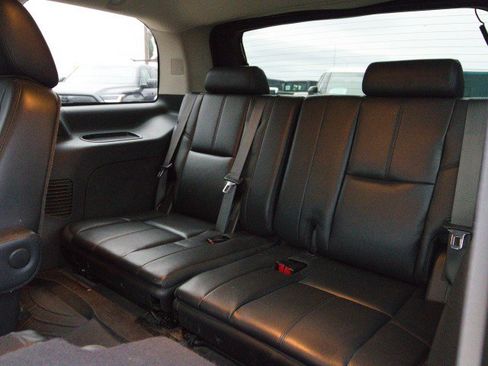 Used 2014 GMC Yukon SLT image 27