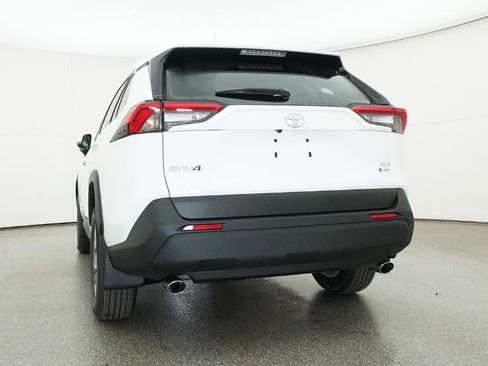 New 2025 Toyota RAV4 XLE image 22