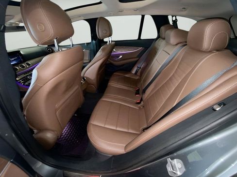 Used 2017 Mercedes-Benz E 400 4MATIC Wagon image 32