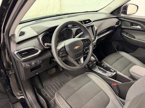 Used 2021 Chevrolet TrailBlazer LT w/ Convenience Package FWD image 20