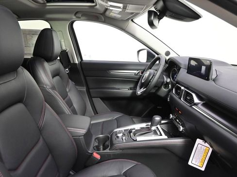 New 2025 MAZDA CX-5 Carbon Edition image 16
