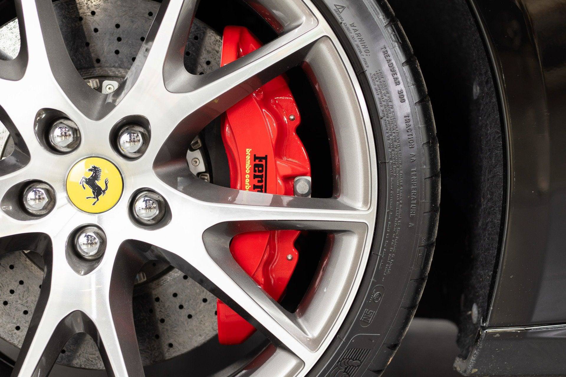 Used 2010 Ferrari California RWD image 43
