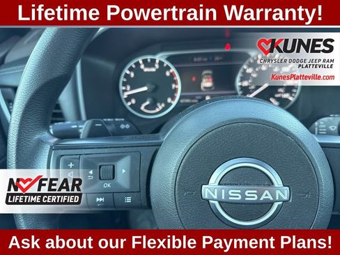 Used 2023 Nissan Rogue S image 20