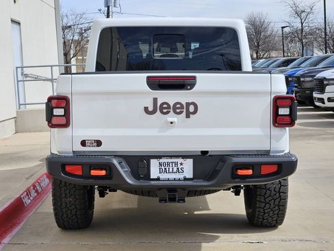 New 2026 Jeep Gladiator Mojave AWD/4WD image 4