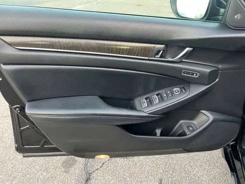 Used 2018 Honda Accord EX-L image 25