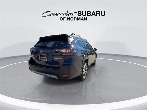 Used 2025 Subaru Outback Limited image 8