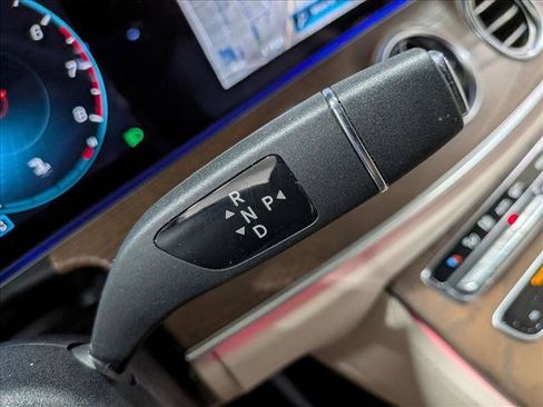 Used 2022 Mercedes-Benz E 350 Sedan image 16