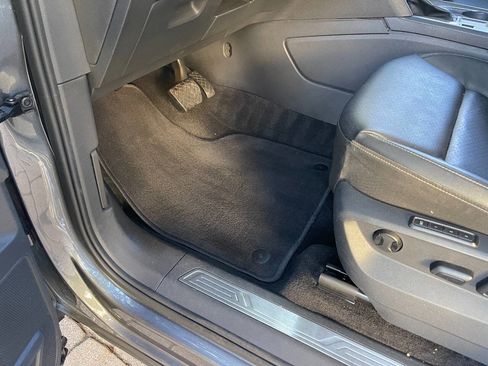 Used 2018 Volkswagen Atlas SEL image 24