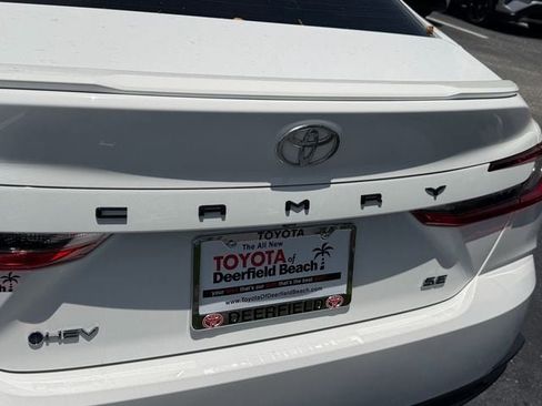 Certified 2025 Toyota Camry SE w/ Convenience Package FWD image 15