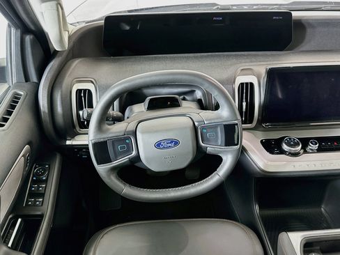 Used 2025 Ford Expedition Max Active AWD/4WD image 18