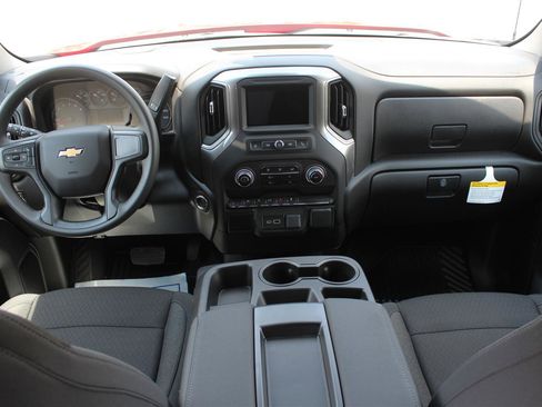 New 2025 Chevrolet Silverado 1500 Custom image 7