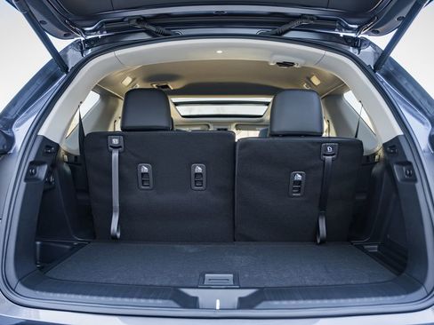 New 2026 Honda Pilot Touring image 11