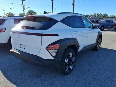 Used 2024 Hyundai Kona SEL AWD/4WD image 5