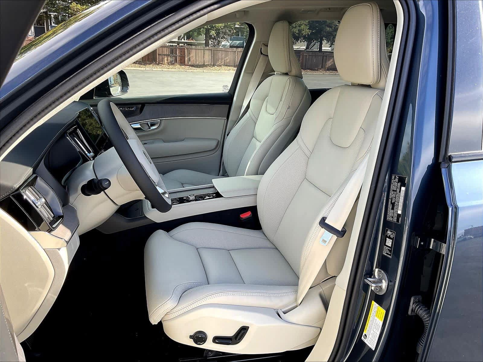 New 2026 Volvo XC90 B6 Ultra w/ Protection Package AWD/4WD image 11
